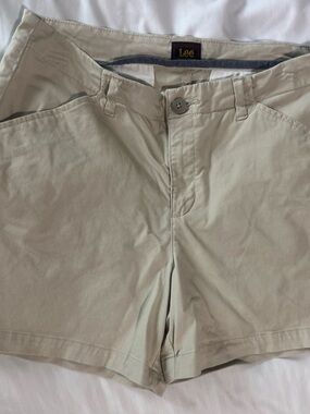 Lee Women’s Flat Front Shorts in Light Khaki